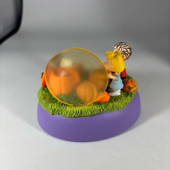HALLMARK 2011 PEANUTS GREAT PUMPKIN VISIT magic sound HALLOWEEN‎ ORNAMENT Linus - Picture 4 of 7